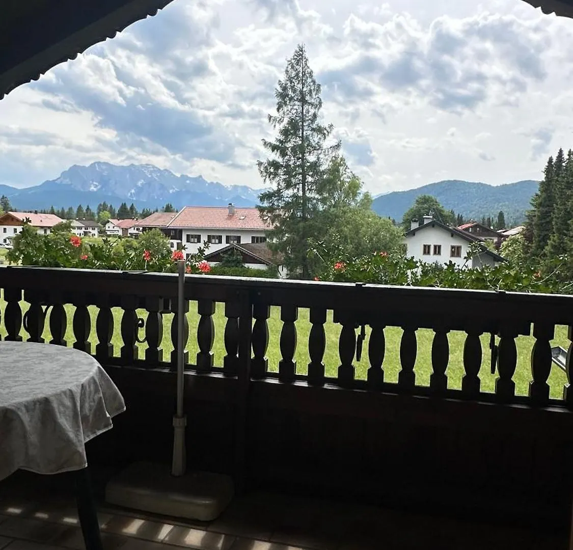 Daire Ferienwohnungen Alpina Wallgau